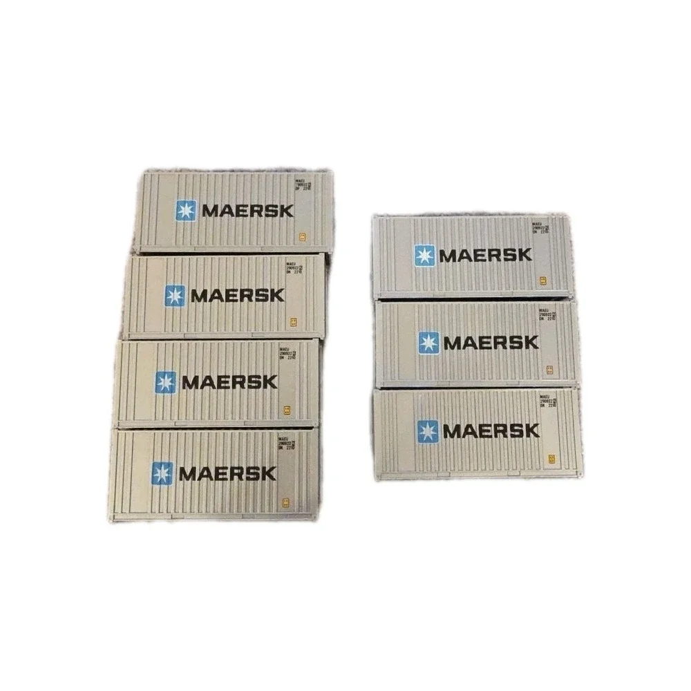 Walthers HO Scale 20' Ribbed-Side  Shipping Intermodal Container Maersk Lot Of 7